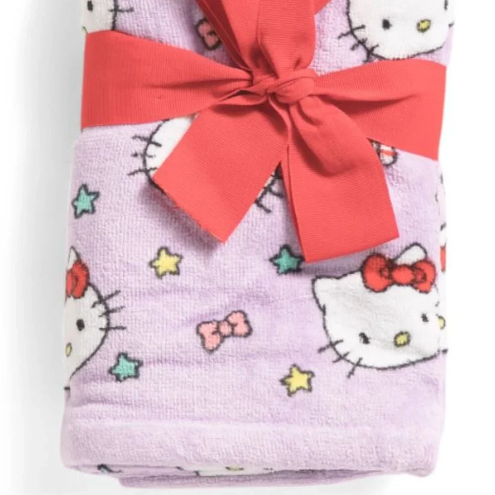 NWT HELLO KITTY Set Of 2 Candycane and Stars Hand Towels